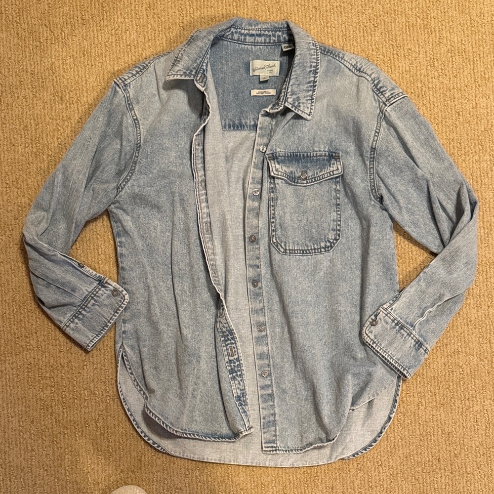 Universal Thread Medium Wash Denim Shirt